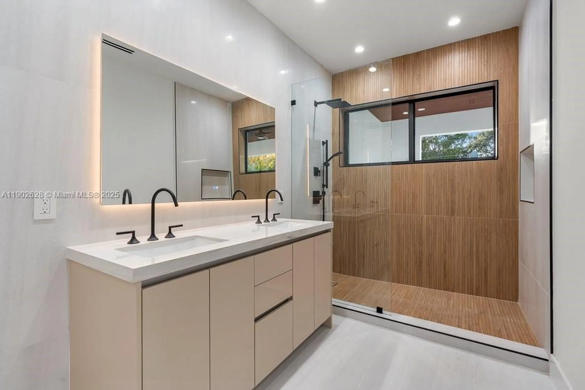 1215 NE 11th Avenue Fort Lauderdale FL 33304