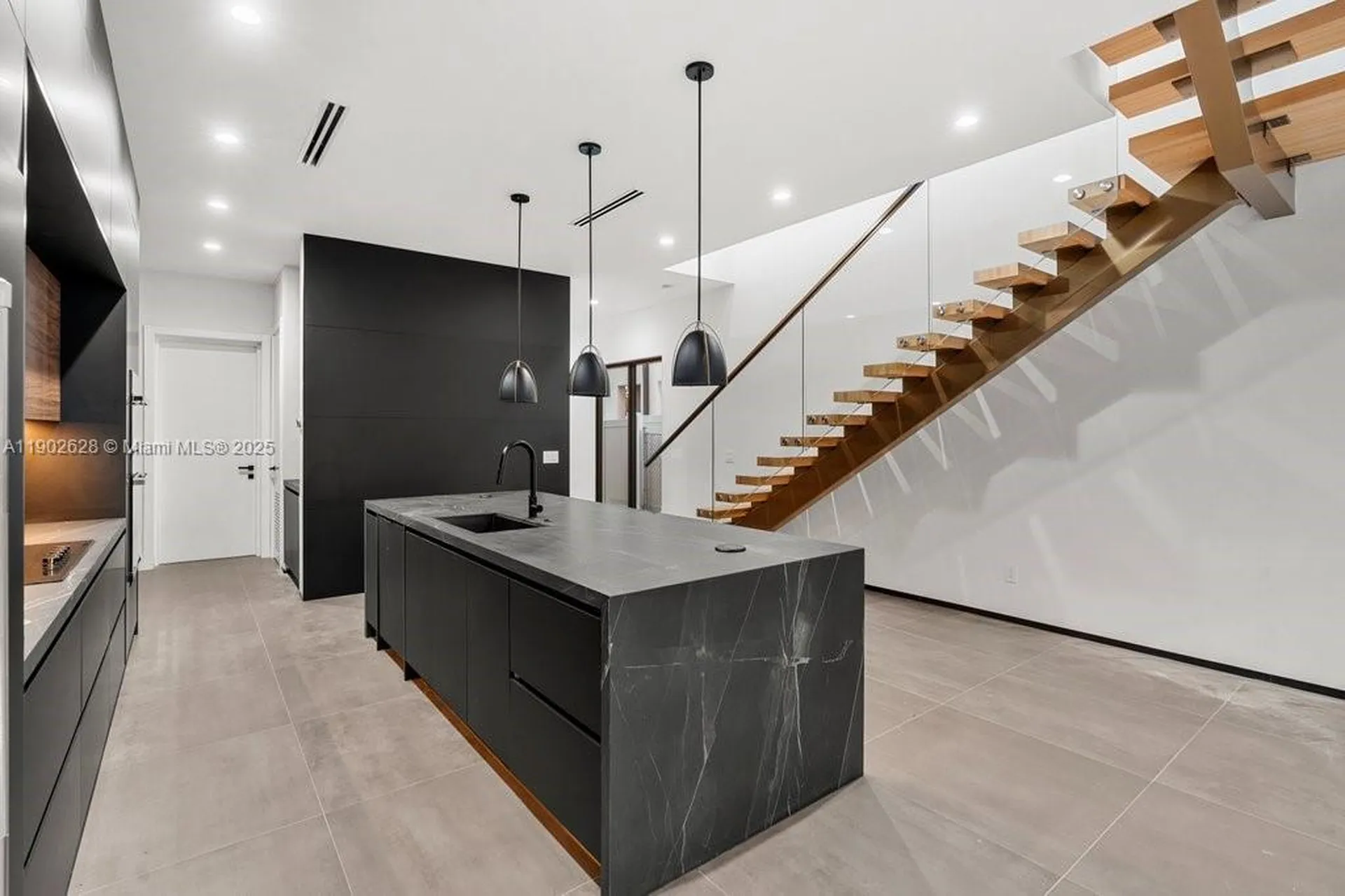 1215 NE 11th Avenue Fort Lauderdale FL 33304