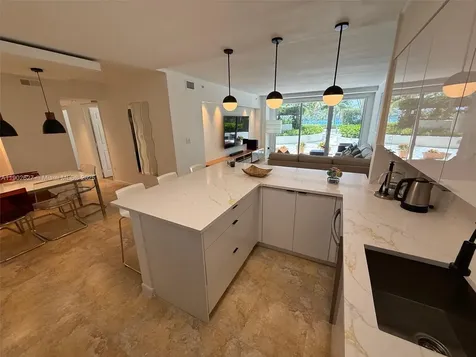 1500 Bay Road Miami Beach FL 33139