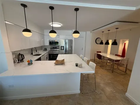 1500 Bay Road Miami Beach FL 33139