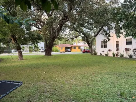860 NE 81st Street Miami FL 33138