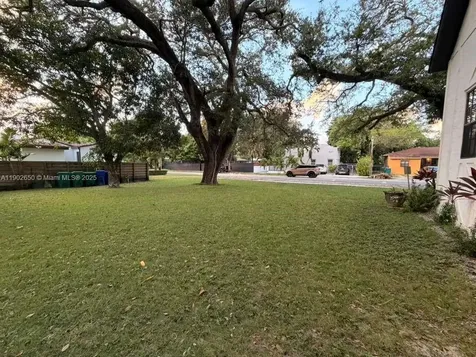 860 NE 81st Street Miami FL 33138
