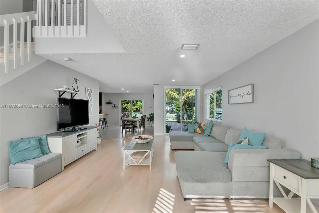 236 NW 118th Drive Coral Springs FL 33071