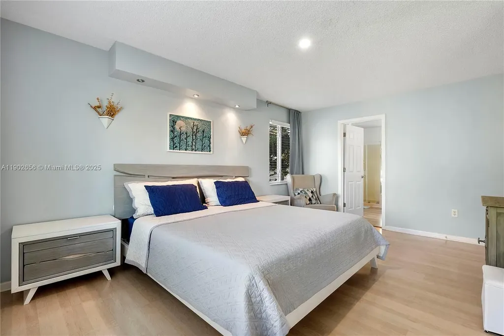 236 NW 118th Drive Coral Springs FL 33071