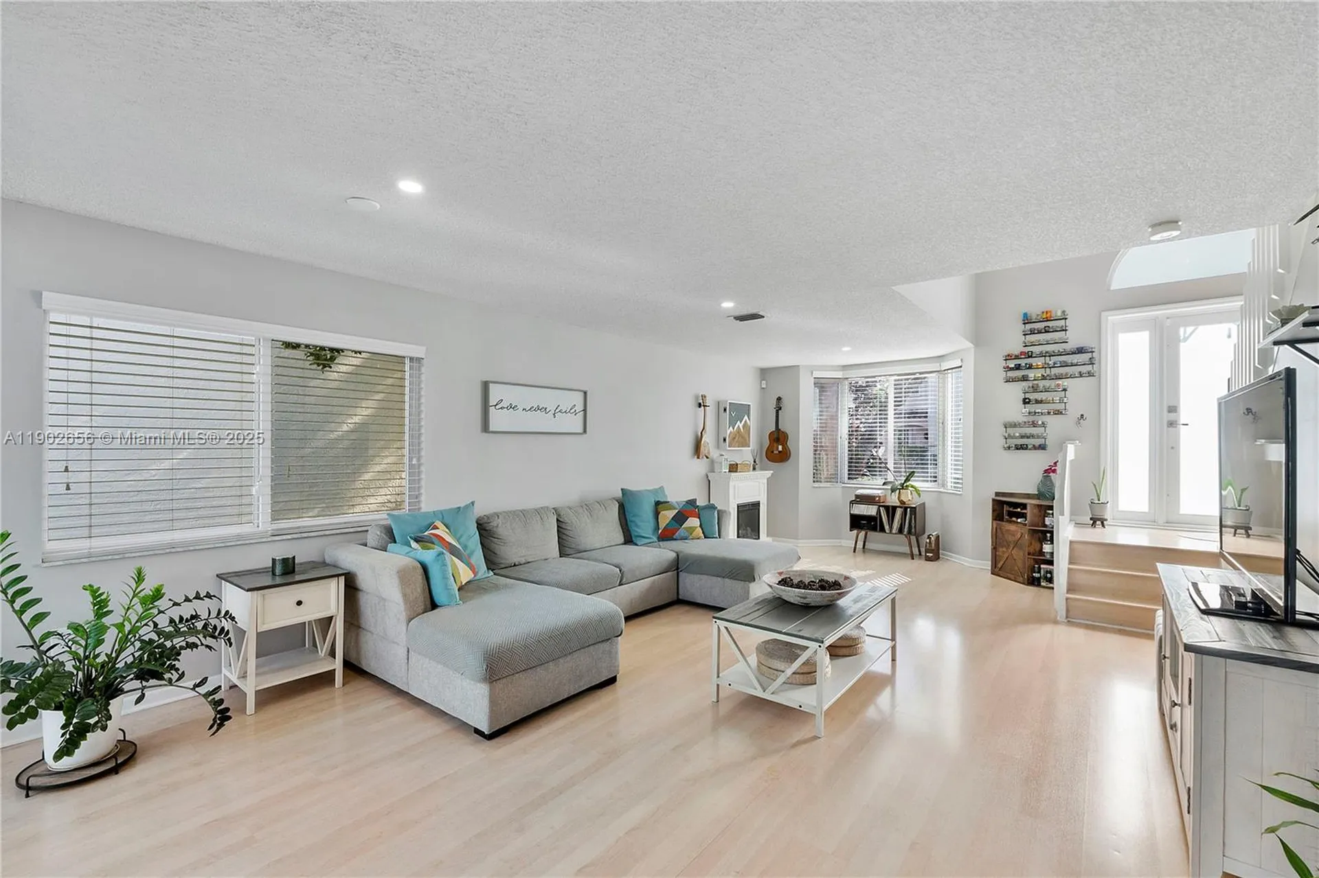 236 NW 118th Drive Coral Springs FL 33071