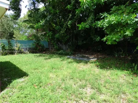 347 NW 42nd Street Miami FL 33127
