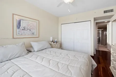 16500 Collins Avenue Sunny Isles Beach FL 33160