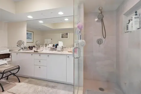 16500 Collins Avenue Sunny Isles Beach FL 33160
