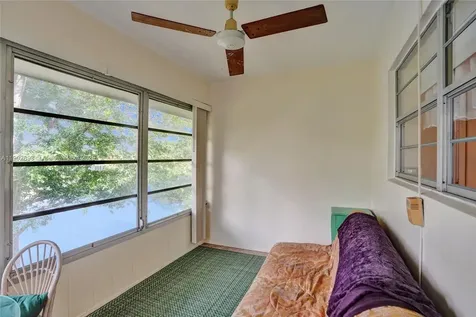 5103 NW 35th Street Lauderdale Lakes FL 33319
