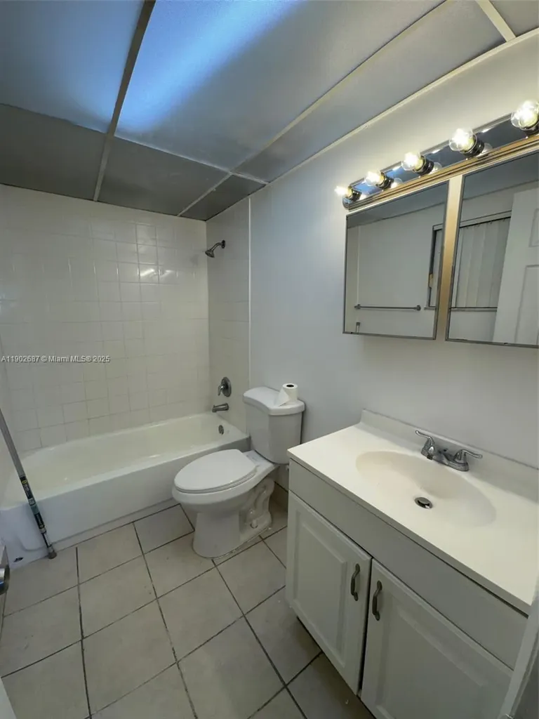 1503 NW 207th Street Miami FL 33169