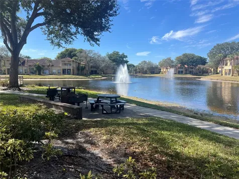 4791 Via Palm Lakes West Palm Beach FL 33417