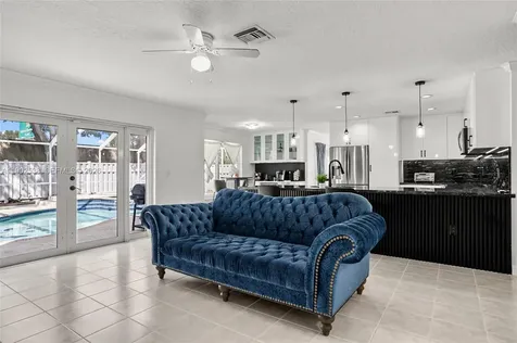 2261 NW 139th Avenue Sunrise FL 33323