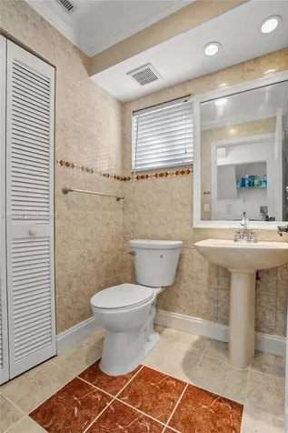 2261 NW 139th Avenue Sunrise FL 33323