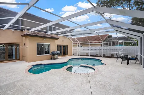 2261 NW 139th Avenue Sunrise FL 33323