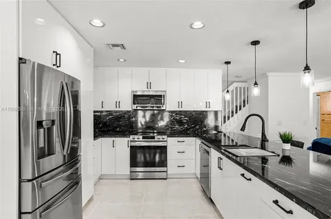 2261 NW 139th Avenue Sunrise FL 33323