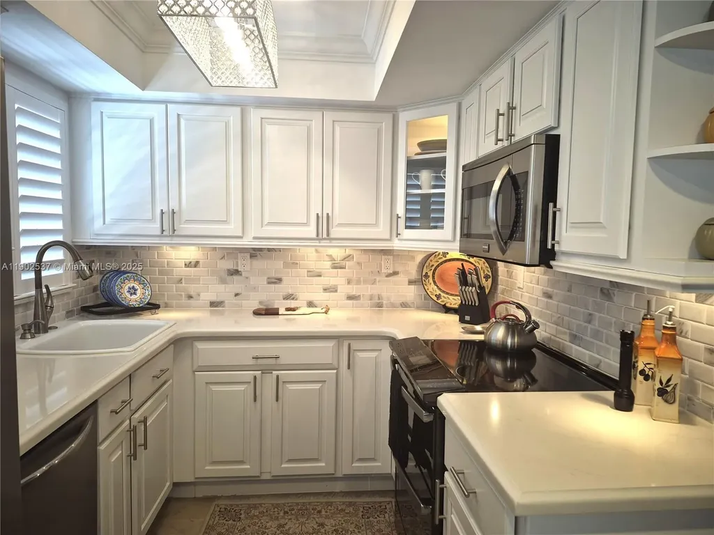 535 Hendricks Isle Fort Lauderdale FL 33301