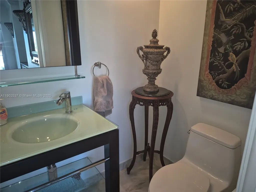 535 Hendricks Isle Fort Lauderdale FL 33301