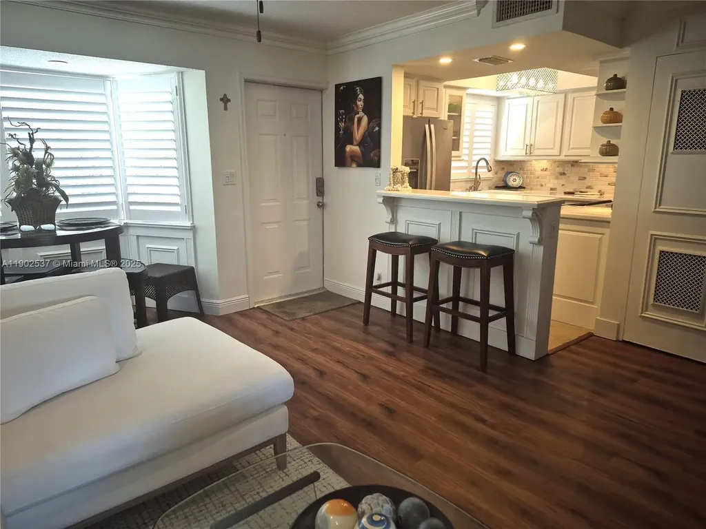 535 Hendricks Isle Fort Lauderdale FL 33301