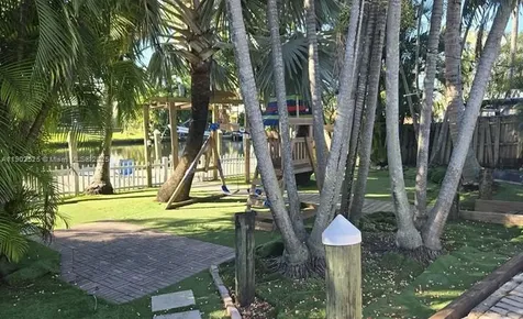 2622 Sheridan Street Hollywood FL 33020