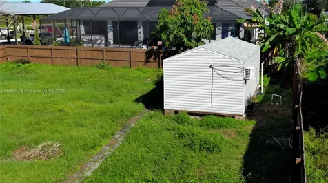 3216 22nd Street SW Lehigh Acres FL 33976