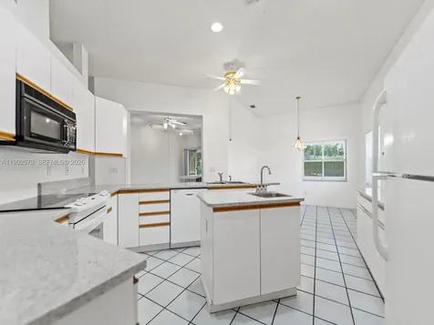 760 SE 23rd Lane Homestead FL 33033