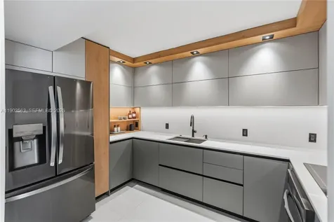 100 Bayview Drive Sunny Isles Beach FL 33160