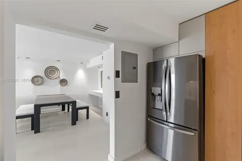 100 Bayview Drive Sunny Isles Beach FL 33160