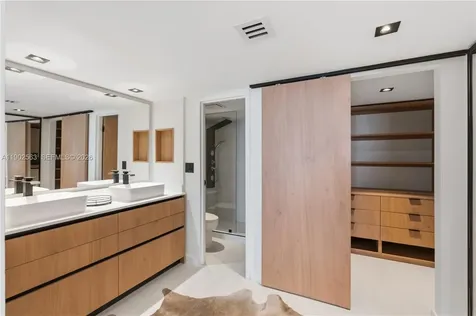 100 Bayview Drive Sunny Isles Beach FL 33160