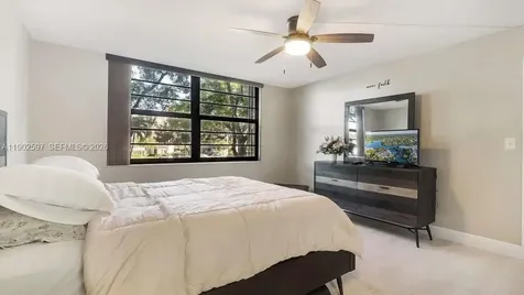 Pembroke Pines FL 33026