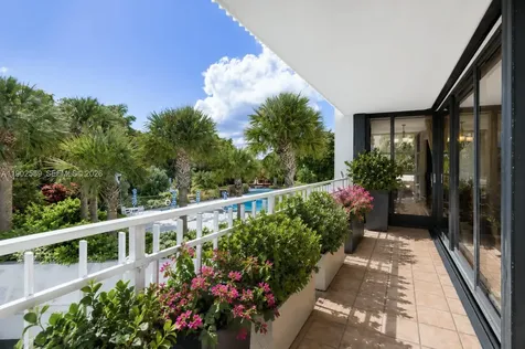 4000 Towerside Terrace Miami FL 33138