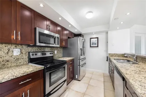 4000 Towerside Terrace Miami FL 33138