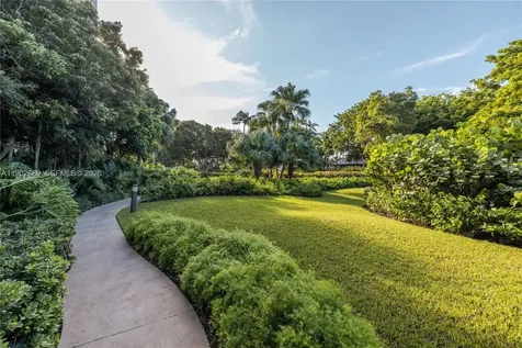 4000 Towerside Terrace Miami FL 33138
