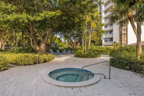 4000 Towerside Terrace Miami FL 33138