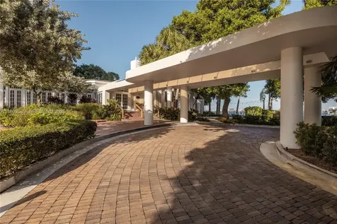 4000 Towerside Terrace Miami FL 33138