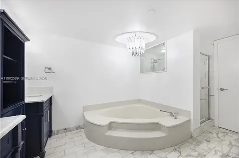 4000 Towerside Terrace Miami FL 33138