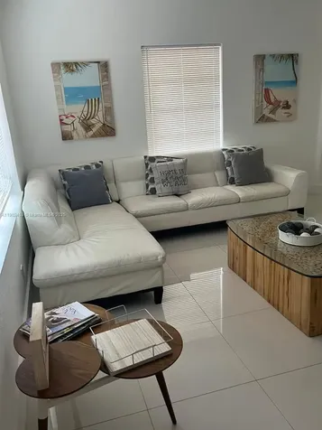 351 E 35th Street Hialeah FL 33013