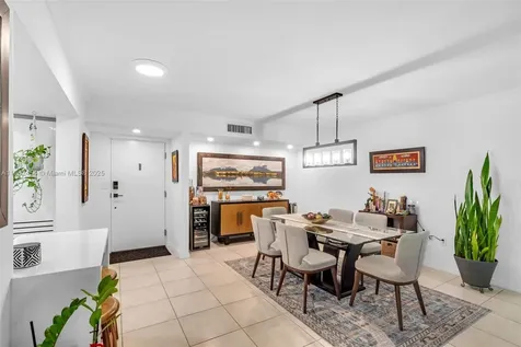 101 Ocean Lane Drive Key Biscayne FL 33149