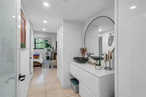 101 Ocean Lane Drive Key Biscayne FL 33149