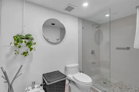 101 Ocean Lane Drive Key Biscayne FL 33149
