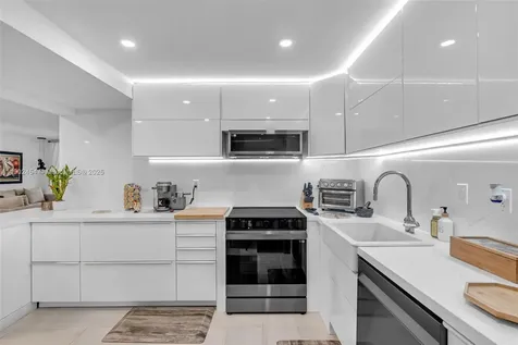 101 Ocean Lane Drive Key Biscayne FL 33149