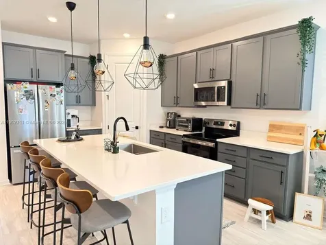 1052 Sugarwood Street Davenport FL 33837
