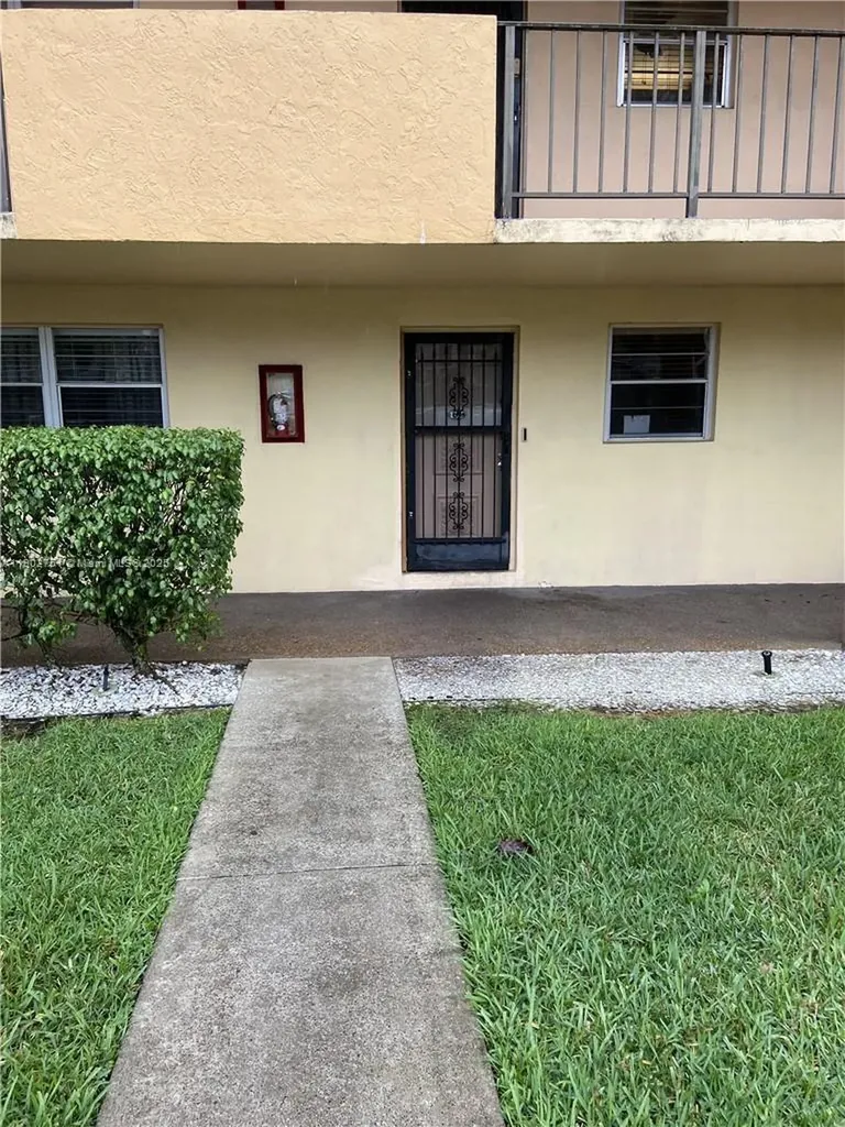 3955 N Nob Hill Road Sunrise FL 33351