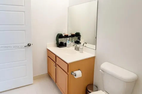 19316 NE 8th Court Miami FL 33179