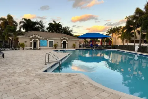 19316 NE 8th Court Miami FL 33179