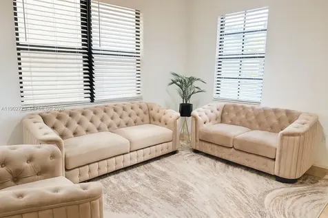 19316 NE 8th Court Miami FL 33179