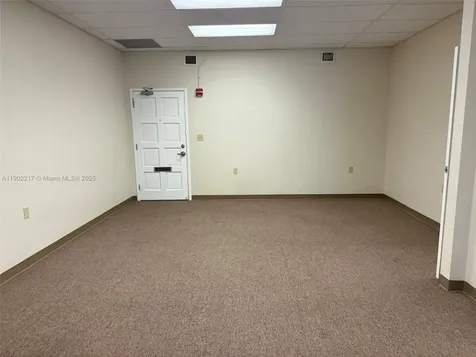 220 Miracle Mile Coral Gables FL 33134