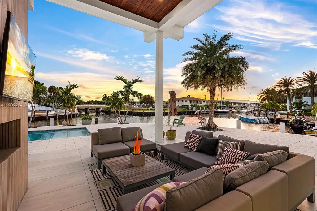 3701 NE 26th Avenue Lighthouse Point FL 33064