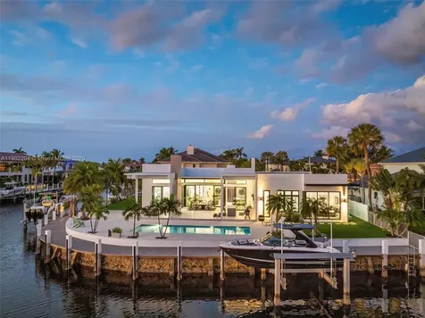3701 NE 26th Avenue Lighthouse Point FL 33064