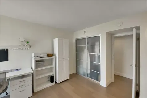 100 Bayview Drive Sunny Isles Beach FL 33160