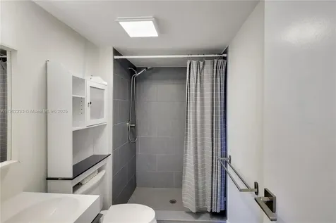 100 Bayview Drive Sunny Isles Beach FL 33160
